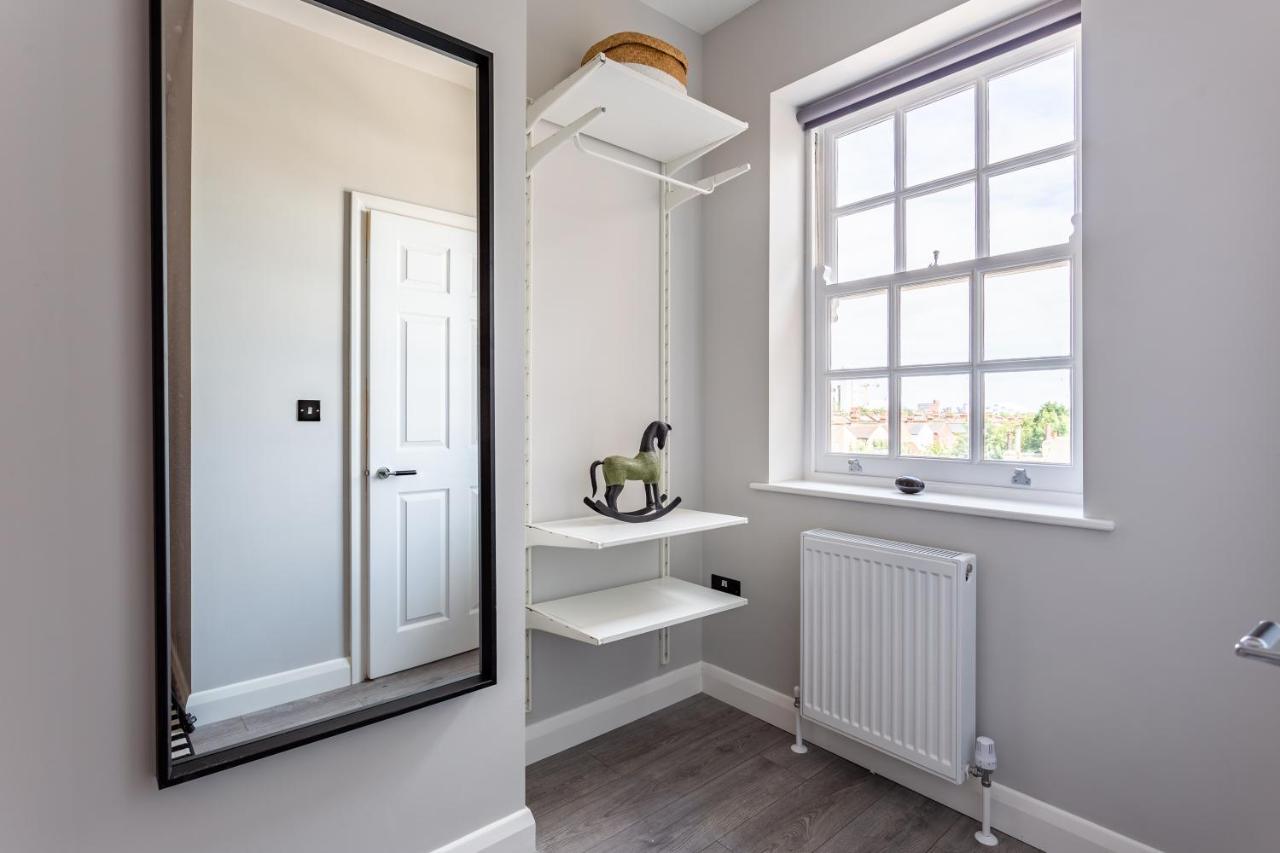2 Bedroom Apartments With Sofa Bed In Southend Exterior foto